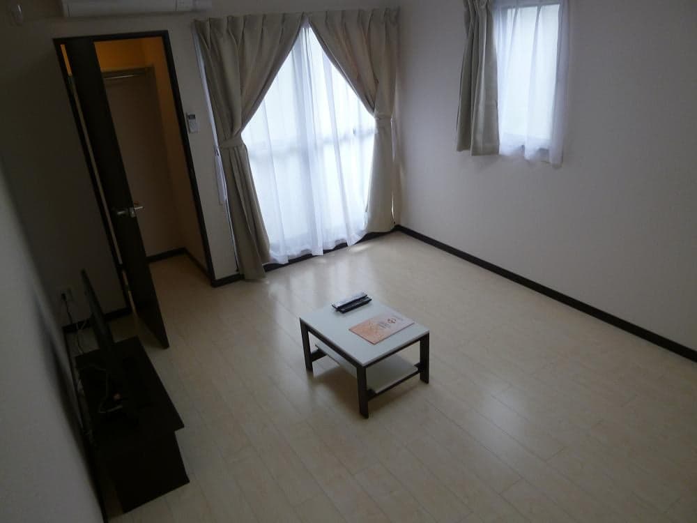 Preview interior of LEONEXT KONO