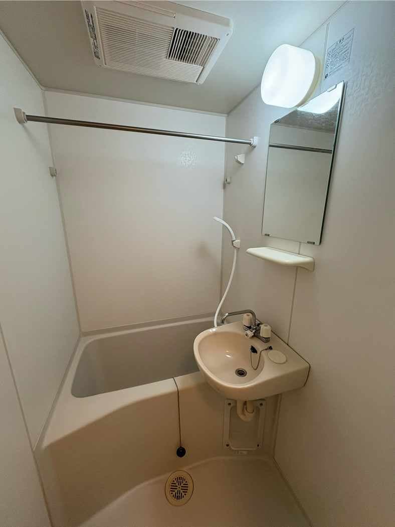 Room image 14