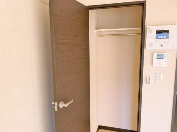 Room image 15