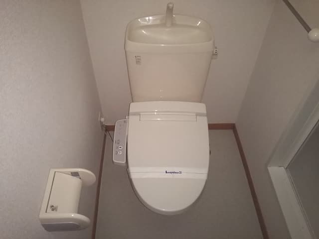 Room image 14