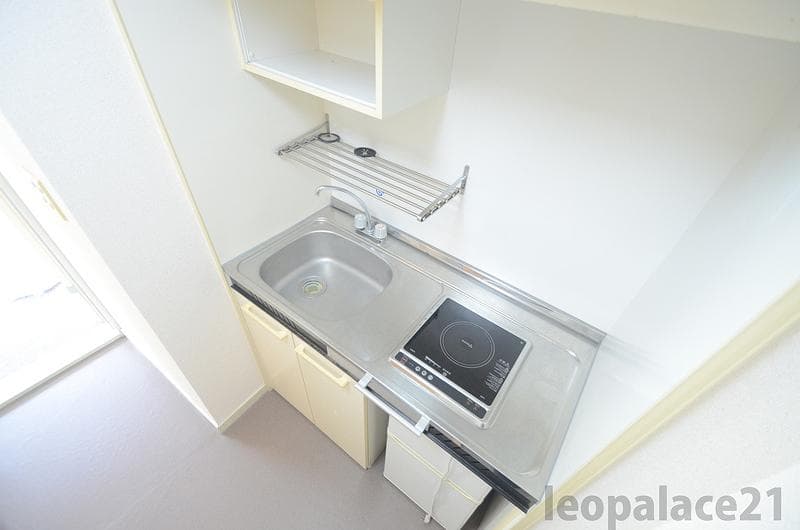 Room image 8