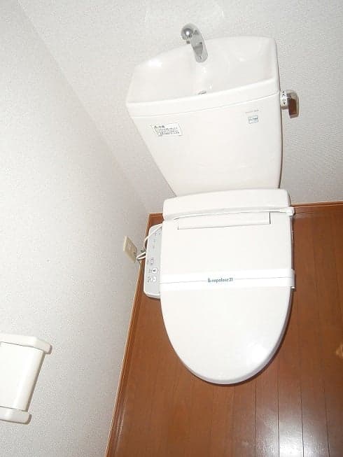 Room image 13