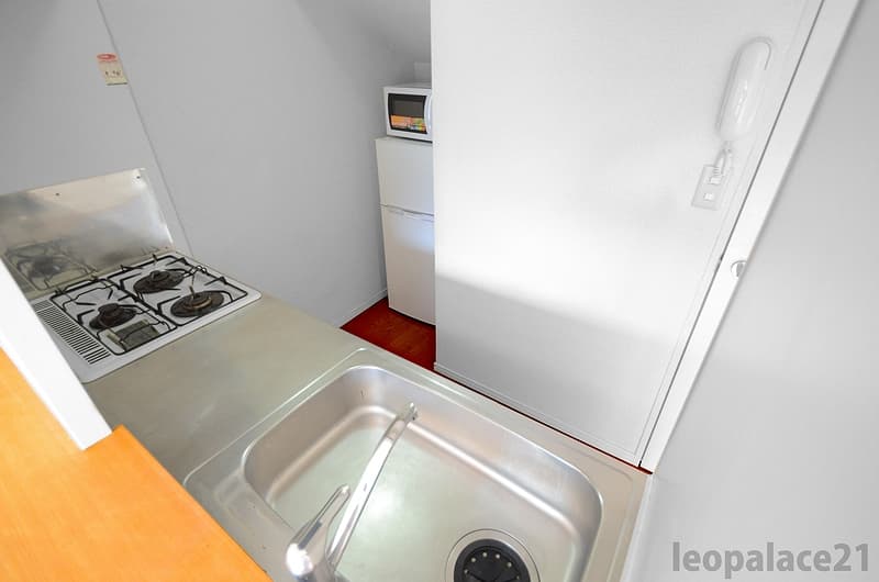 Room image 9