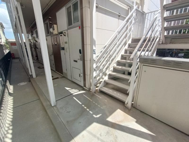 Room image 15