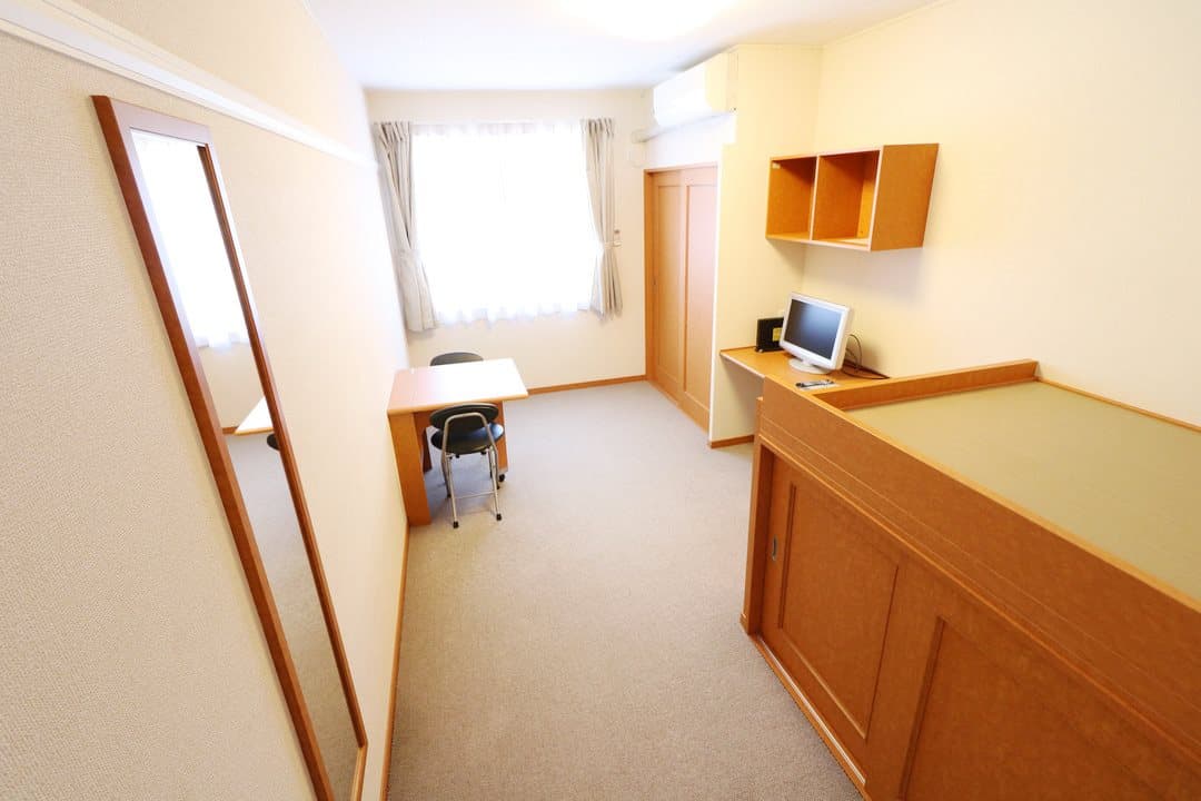 Room image 10