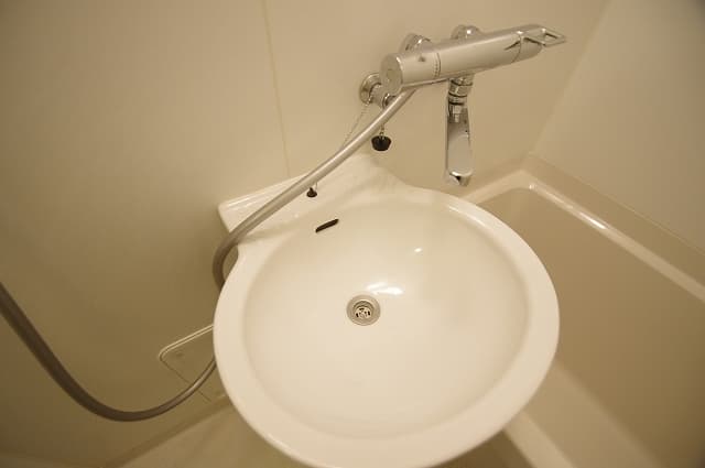 Room image 8