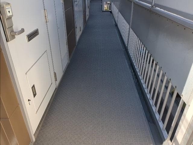 Room image 15