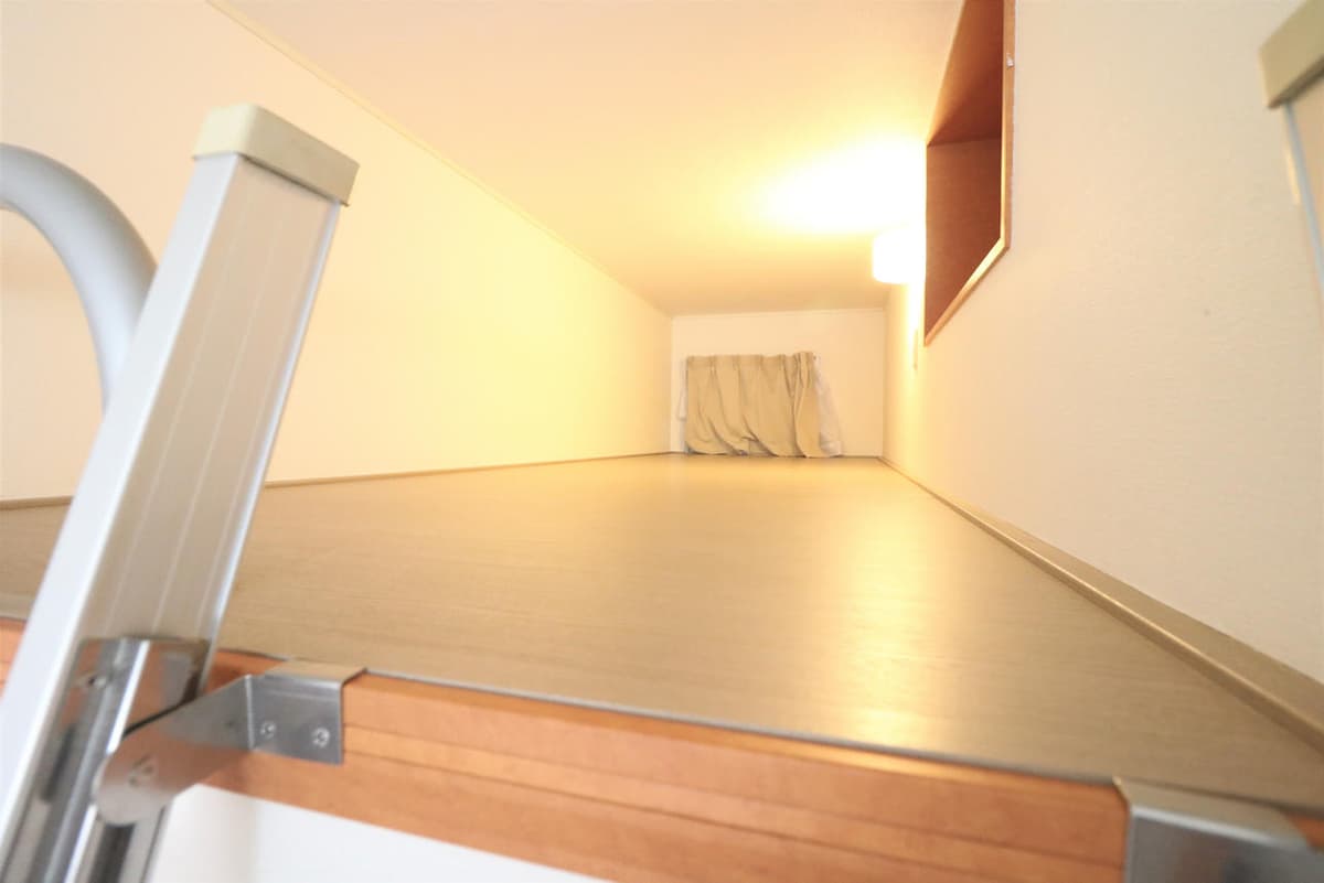 Room image 13