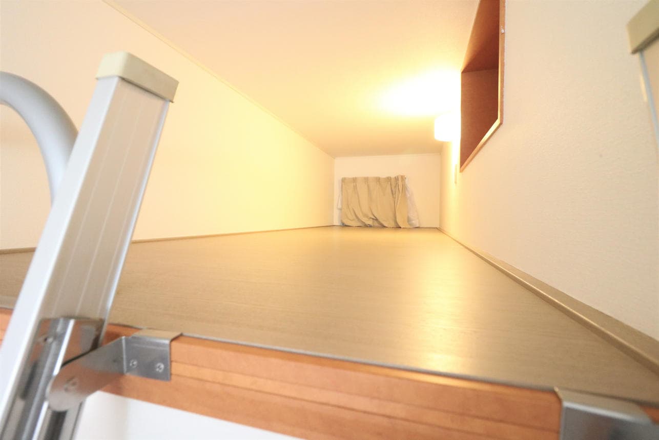 Room image 12