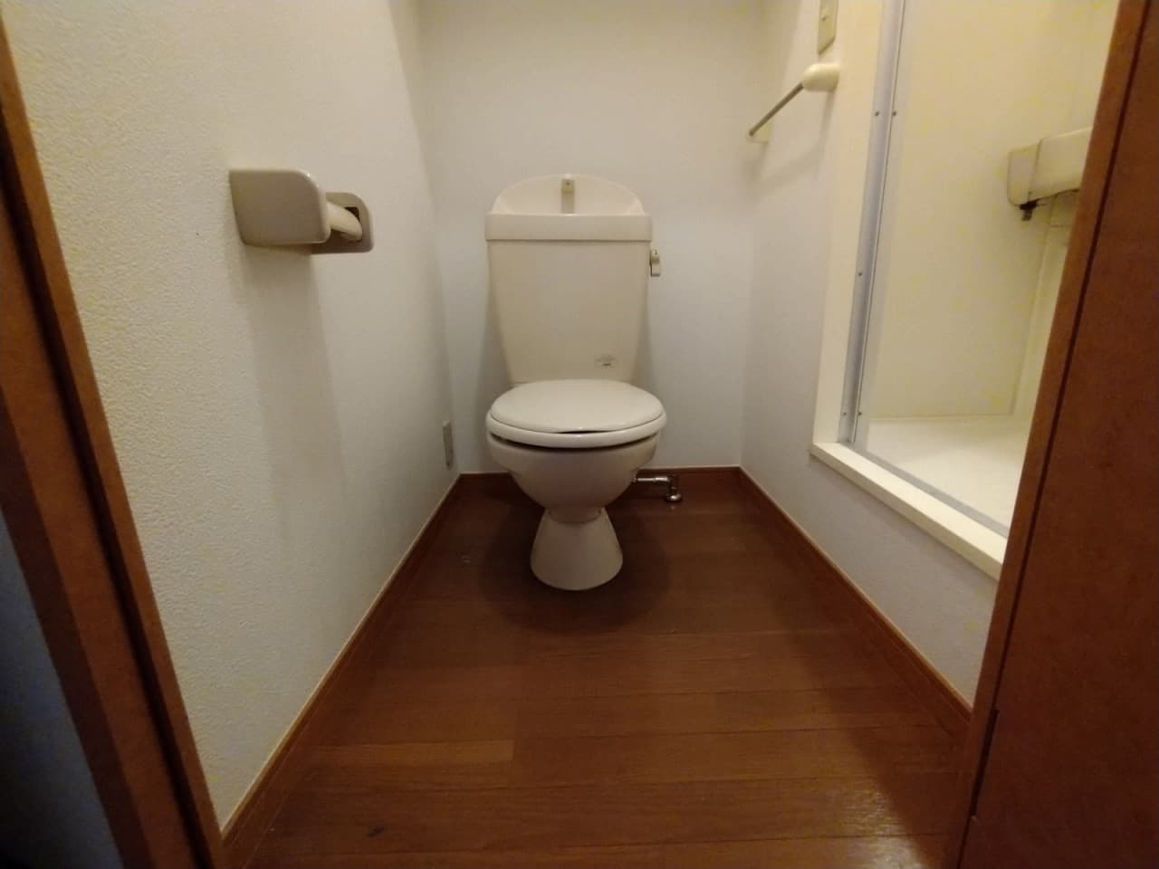 Room image 8