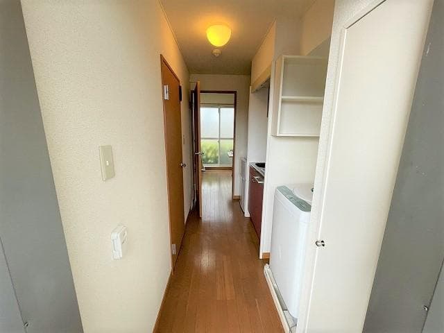 Room image 10