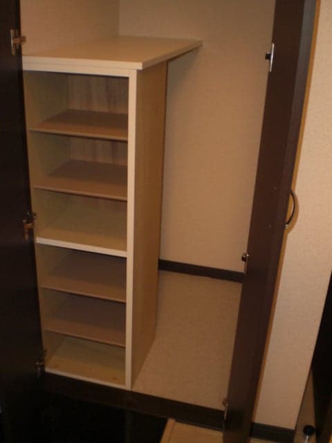 Room image 14