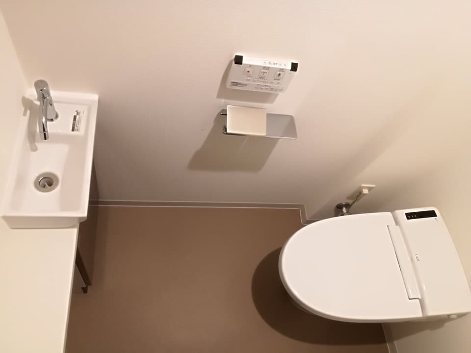 Room image 8
