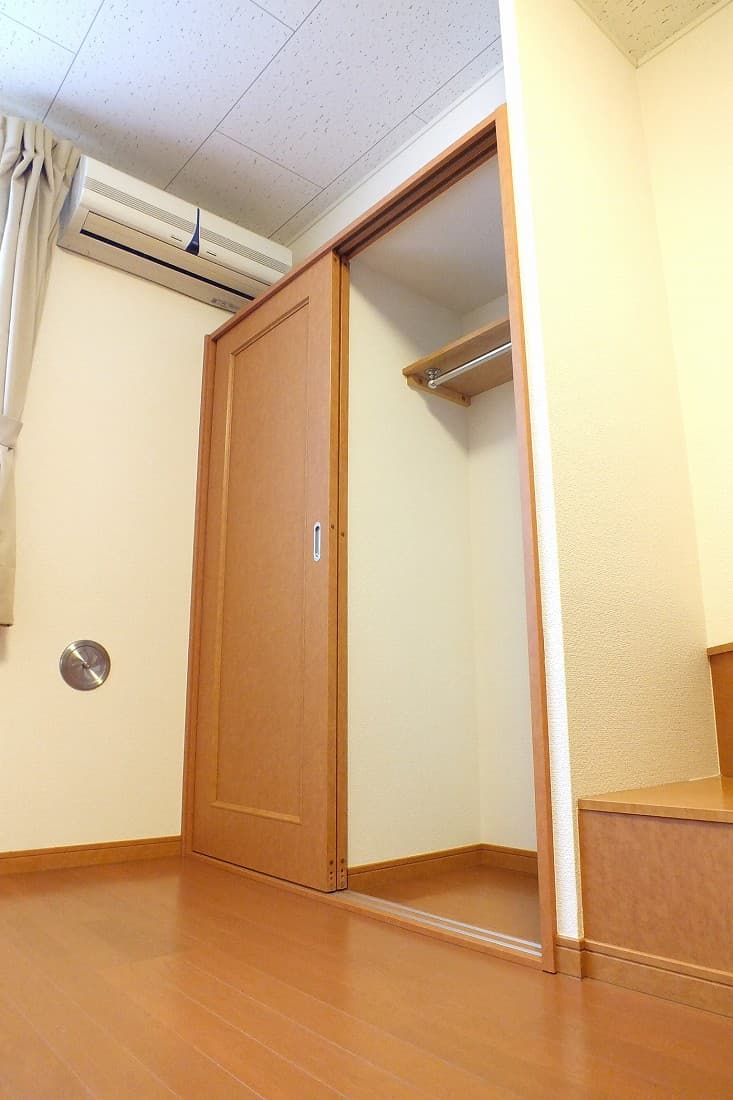 Room image 13