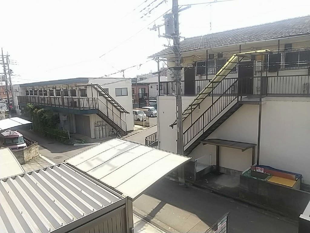 Room image 12