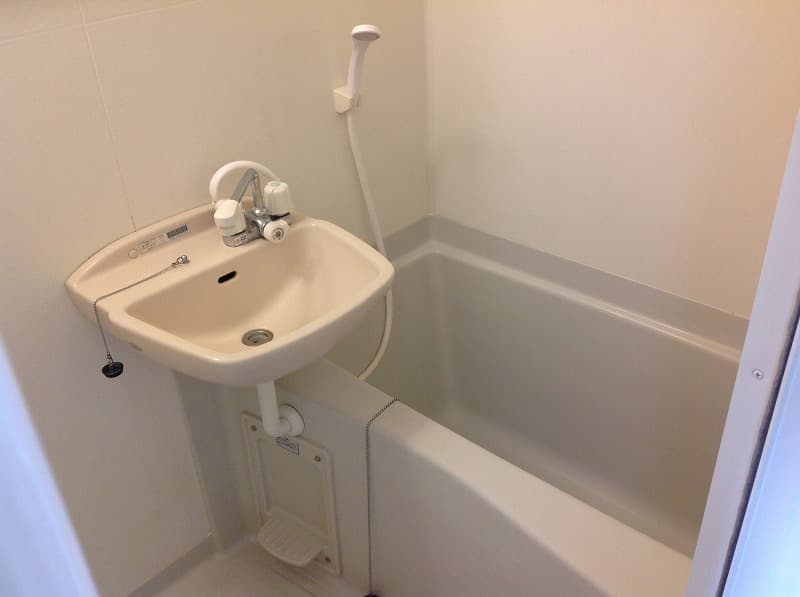 Room image 8