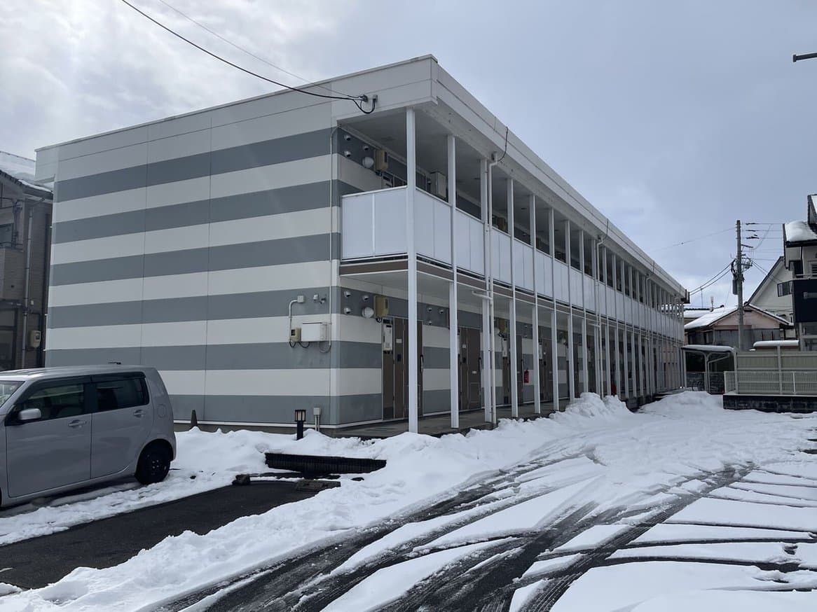 Main exterior of leopalace Primal