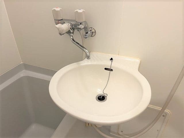 Room image 8