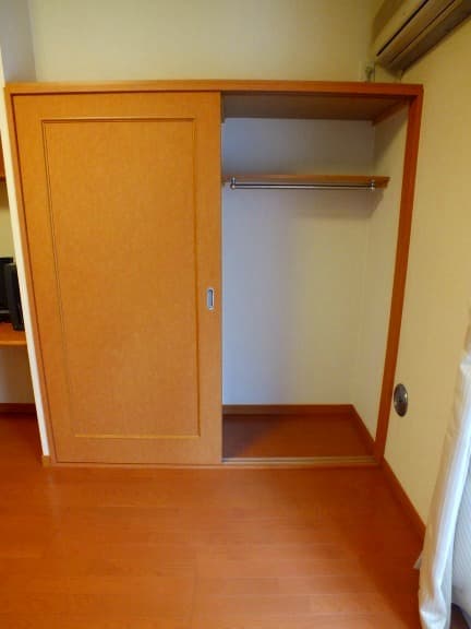 Room image 15