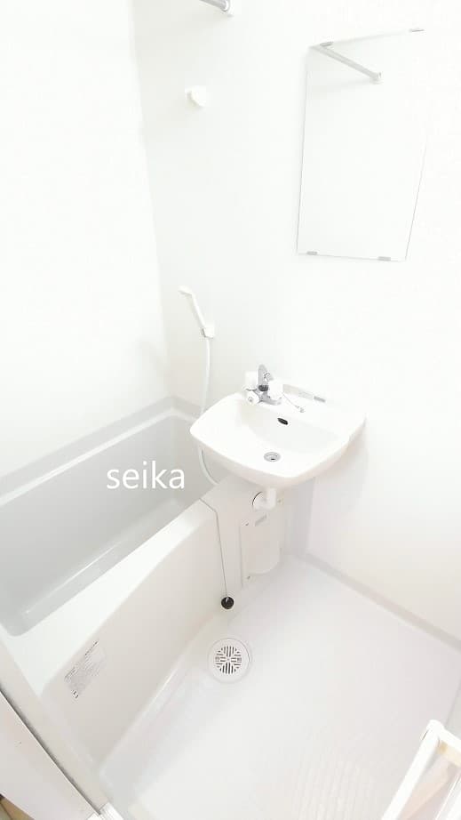Room image 11