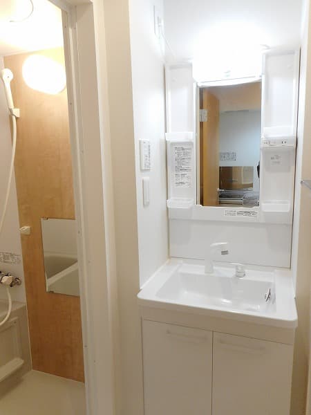 Room image 12