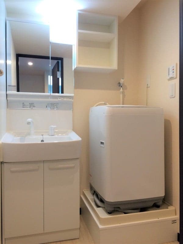 Room image 10