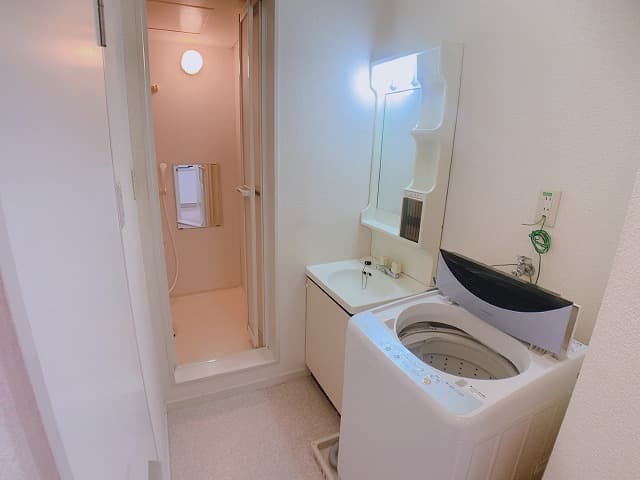 Room image 9