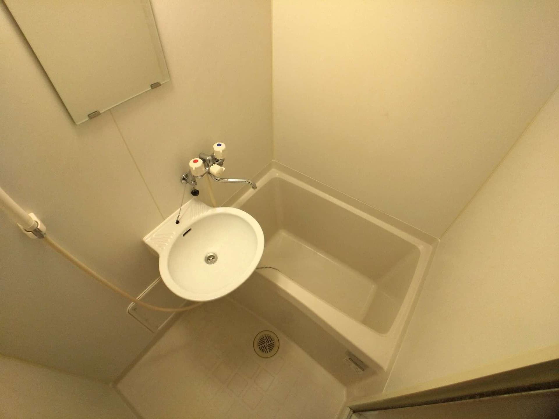 Room image 9