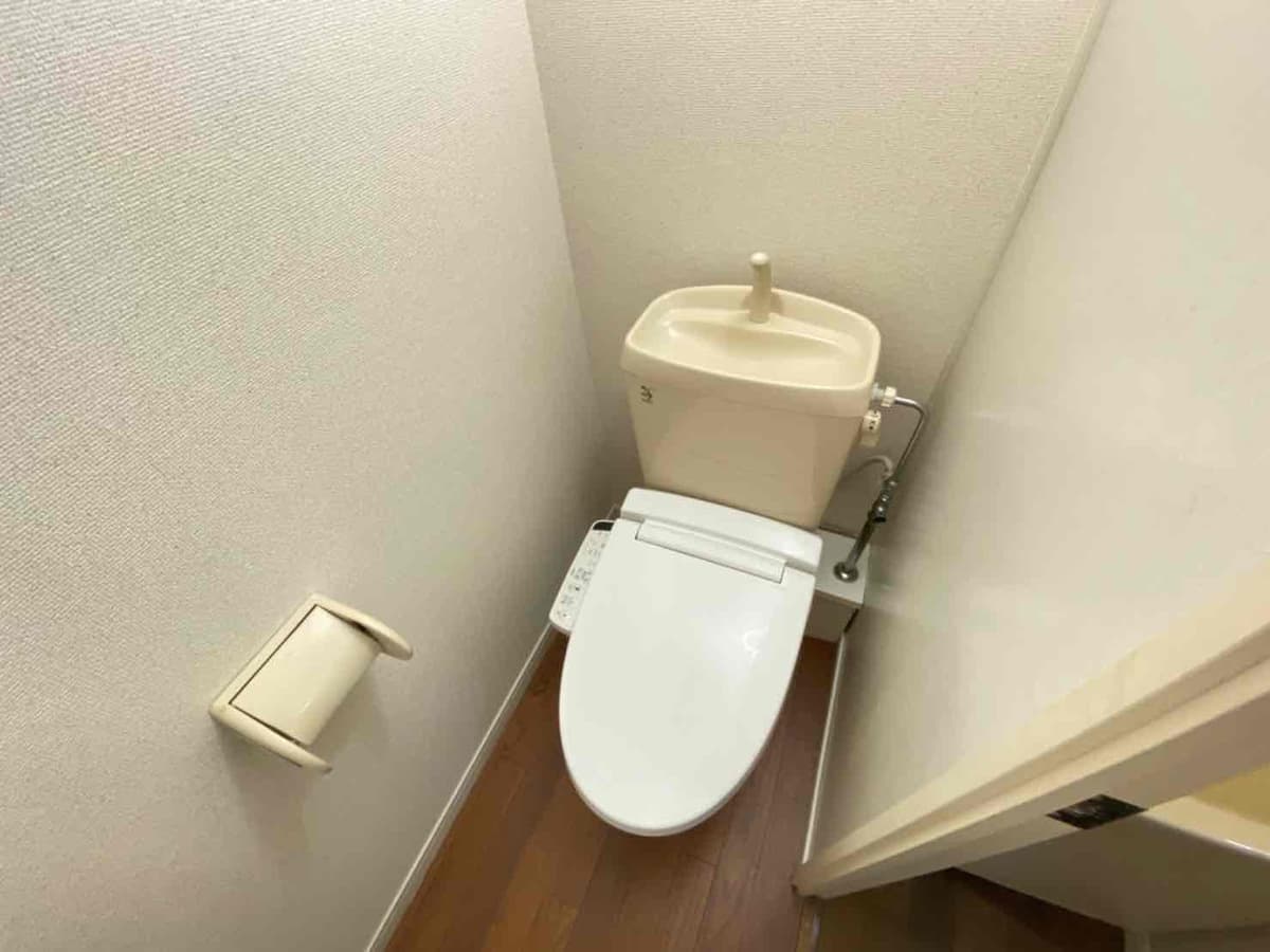 Room image 8