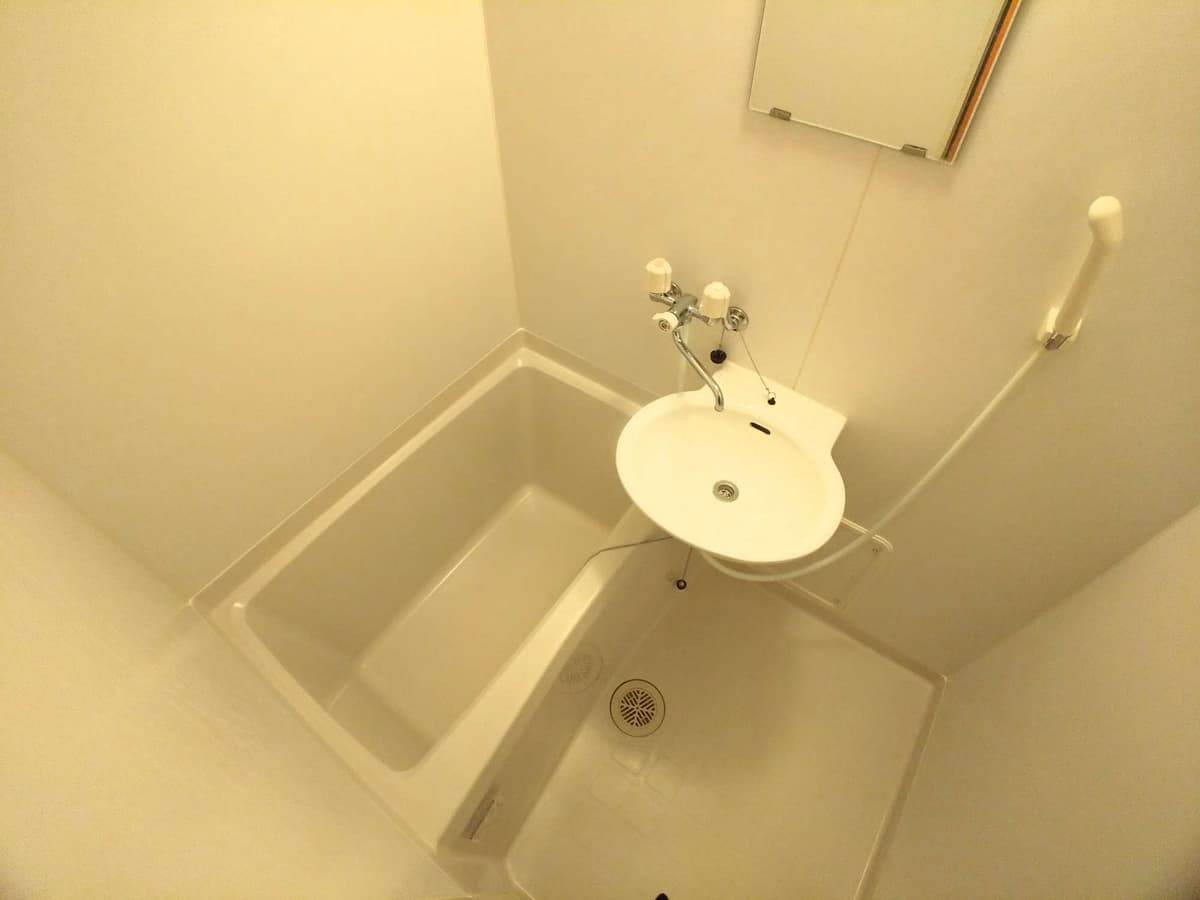 Room image 9