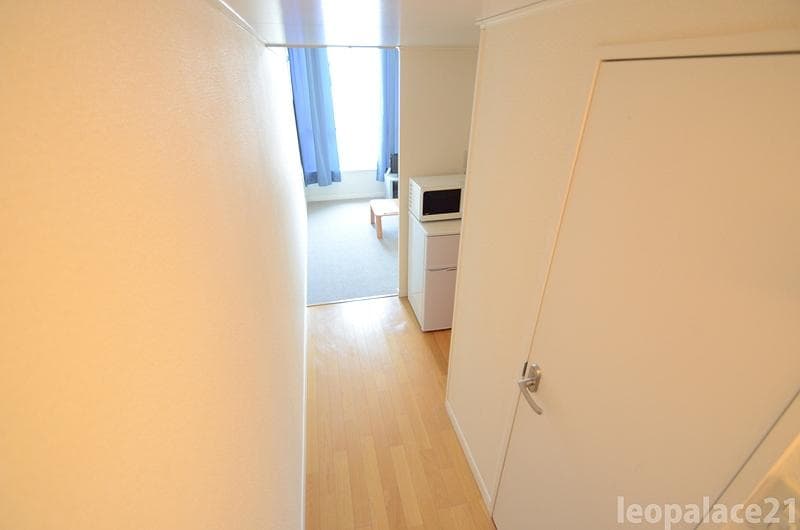 Room image 11
