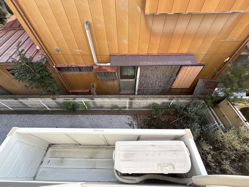 Room image 12