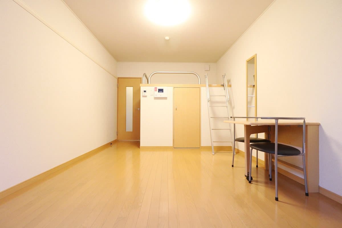 Room image 10