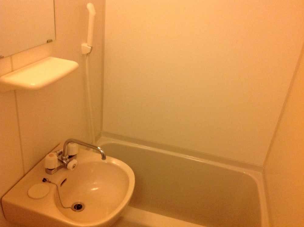 Room image 13