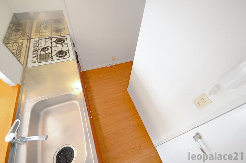 Room image 10