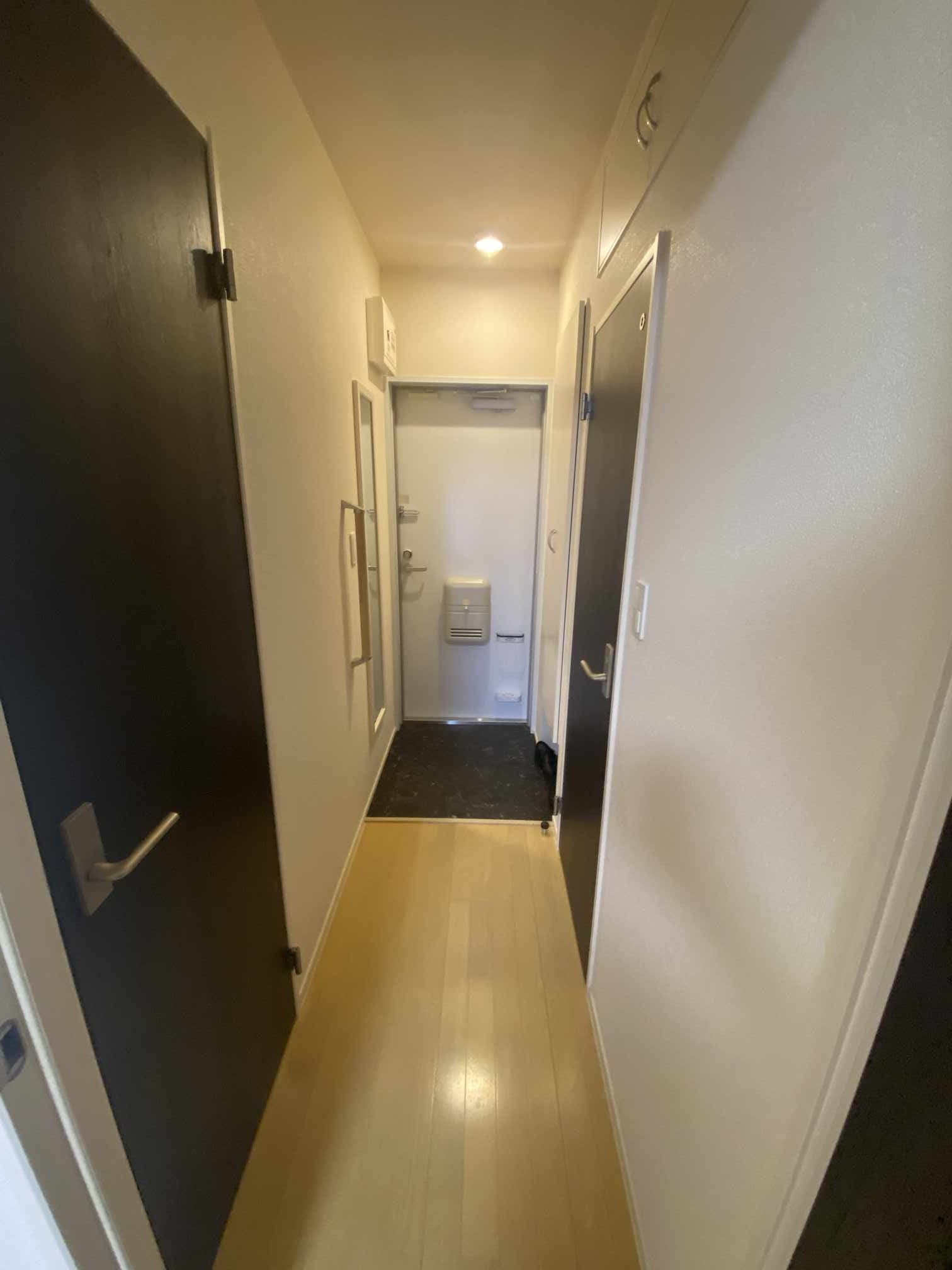 Room image 15