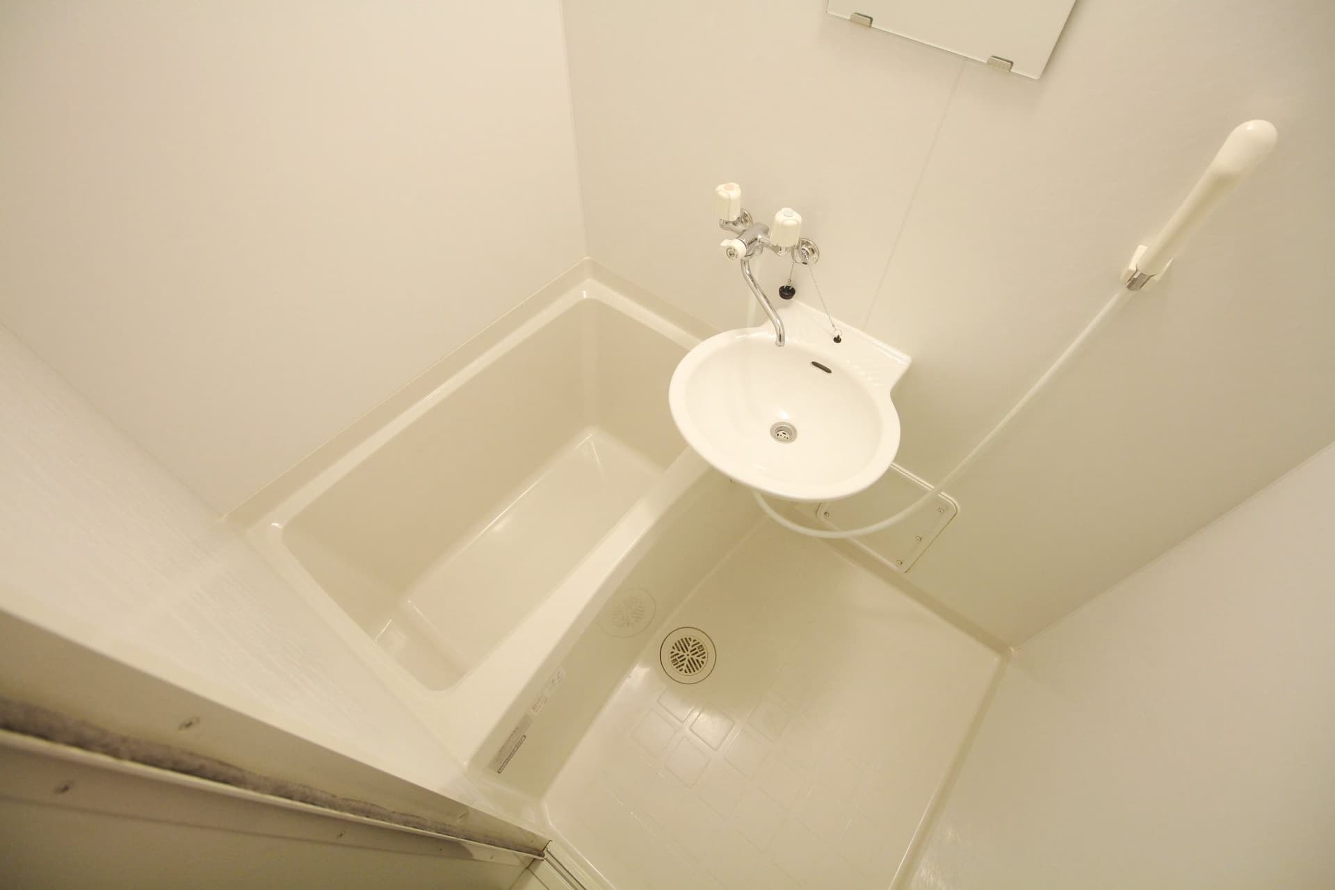 Room image 12