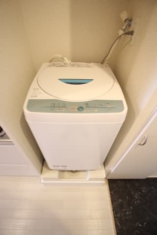 Room image 13