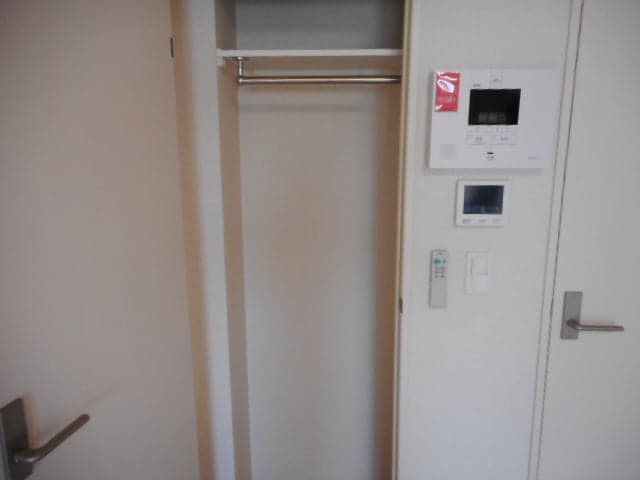 Room image 14