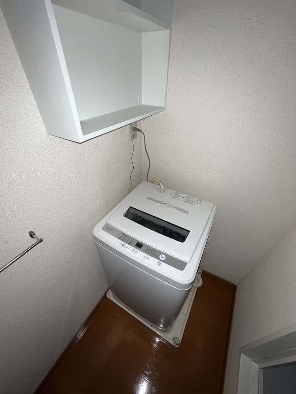 Room image 12