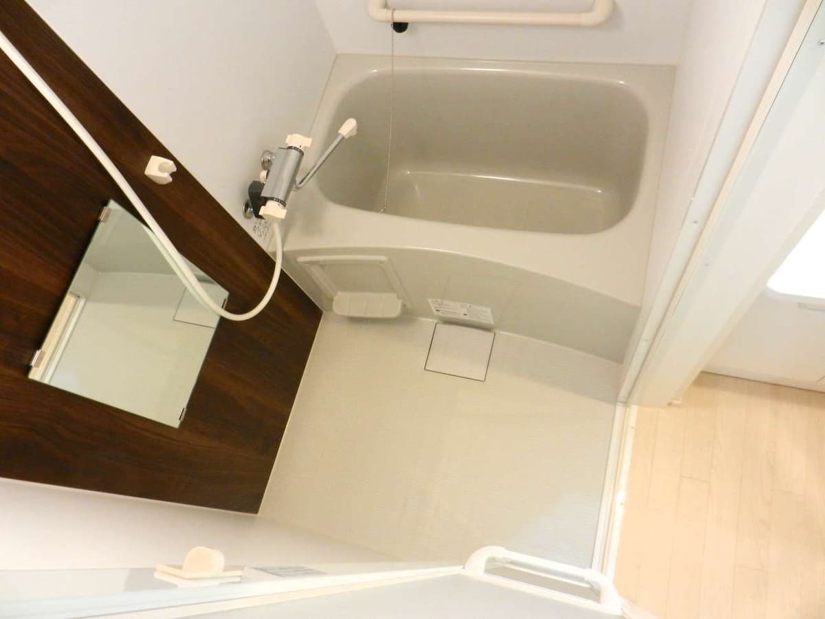 Room image 9