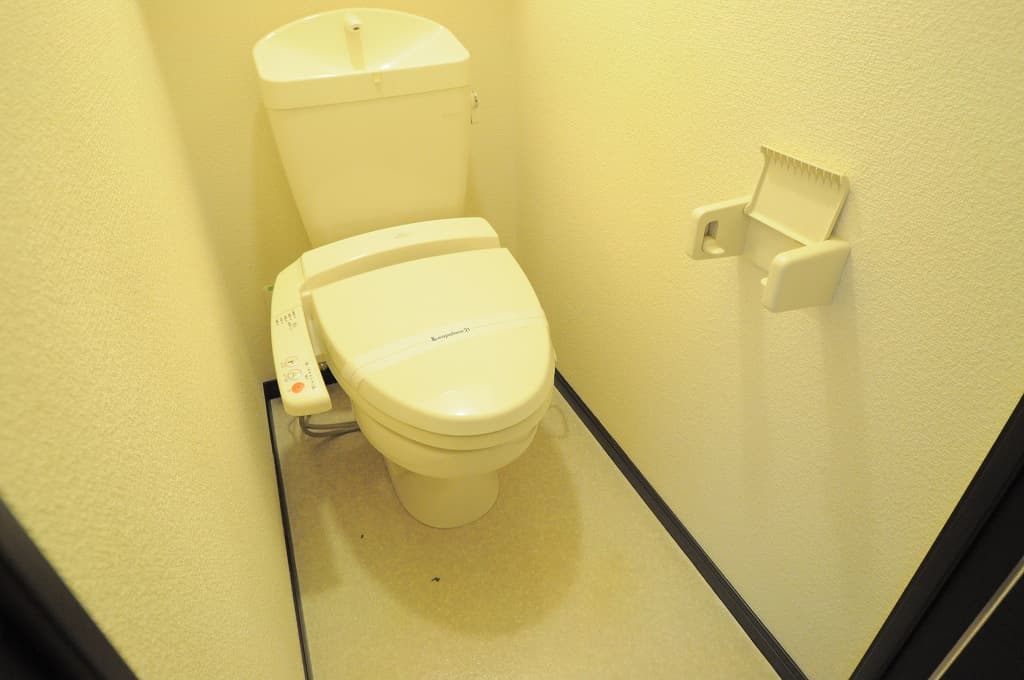 Room image 8