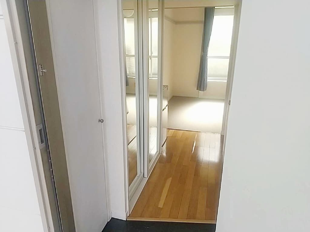 Room image 14