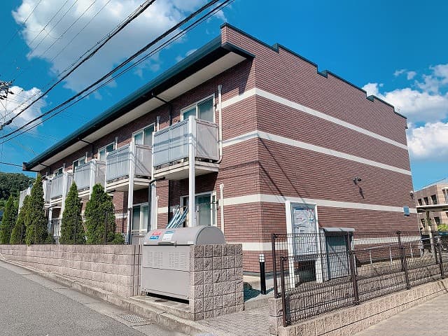 Main exterior of LEONEXT COMOIKE