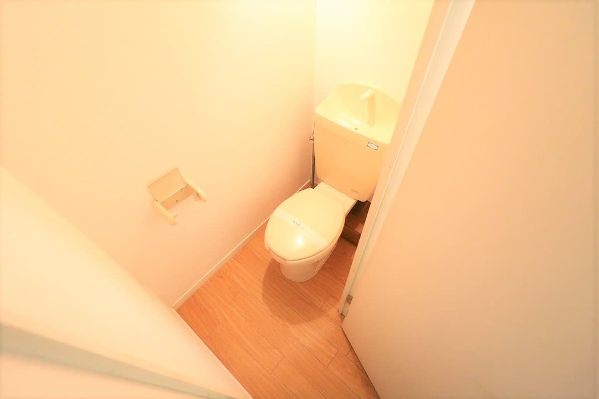 Room image 13