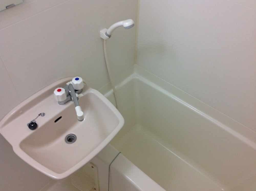 Room image 8