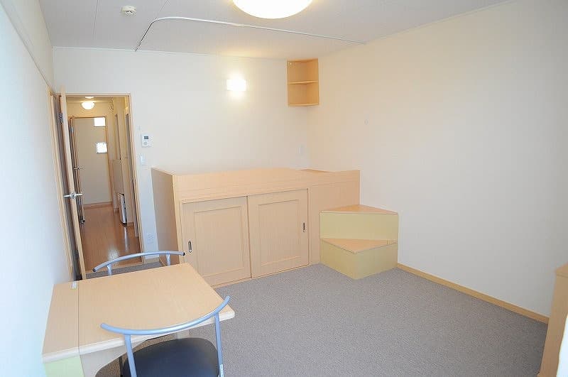 Room image 12