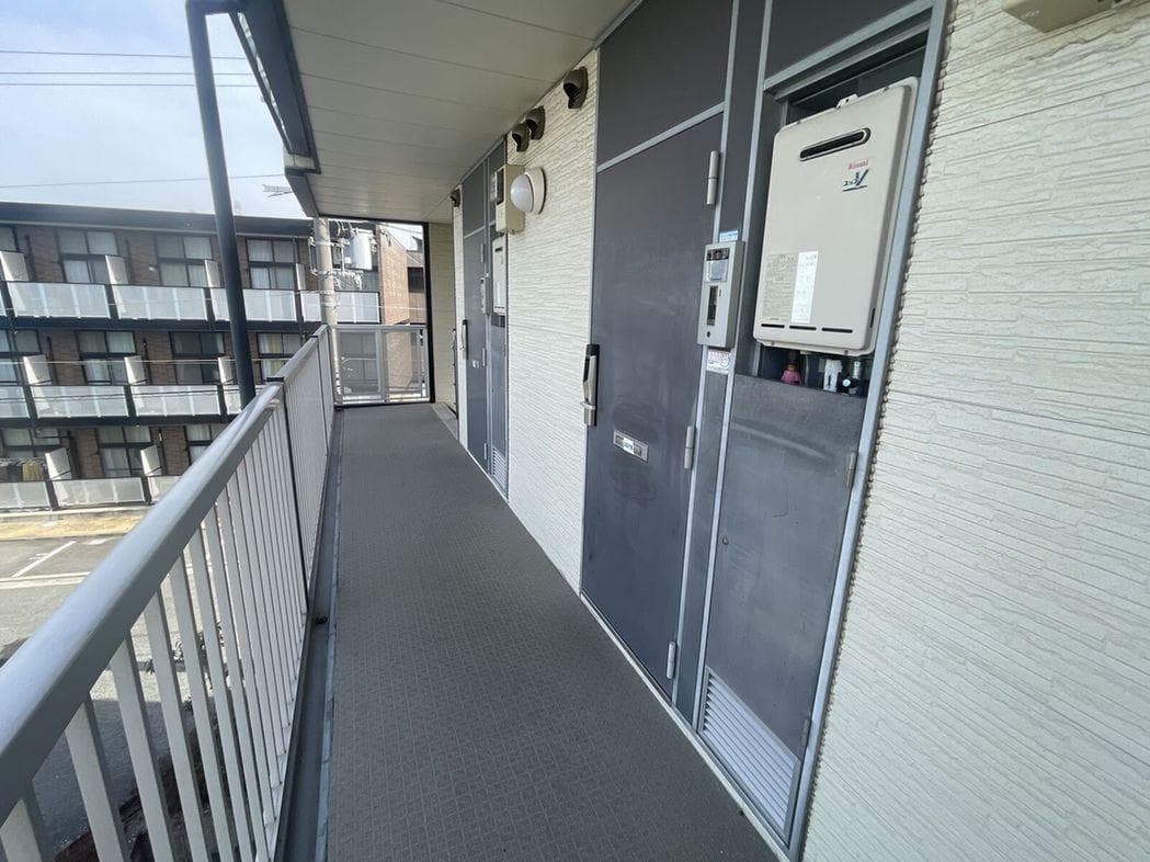Room image 15