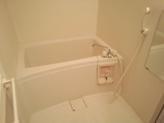 Room image 12