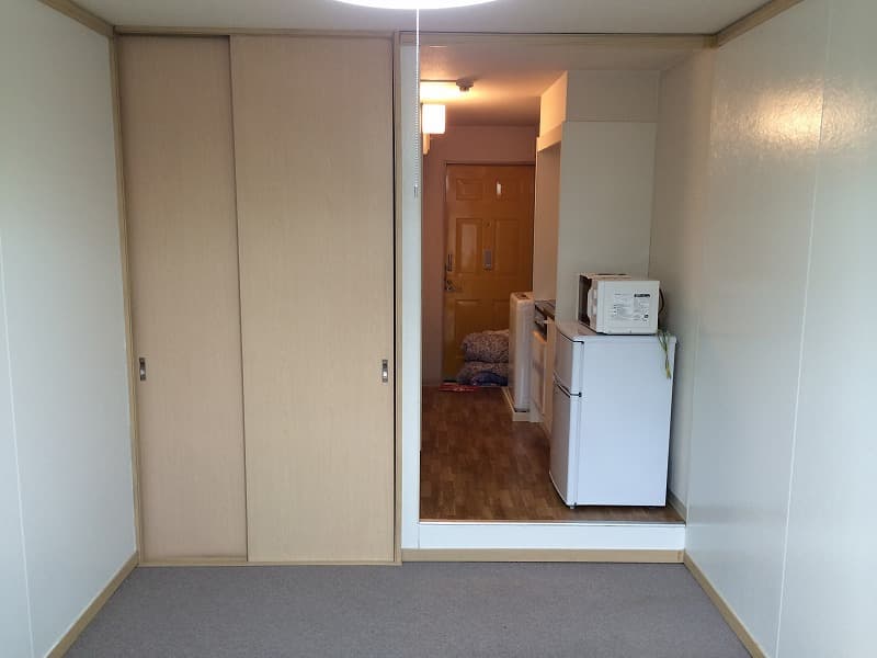 Room image 11